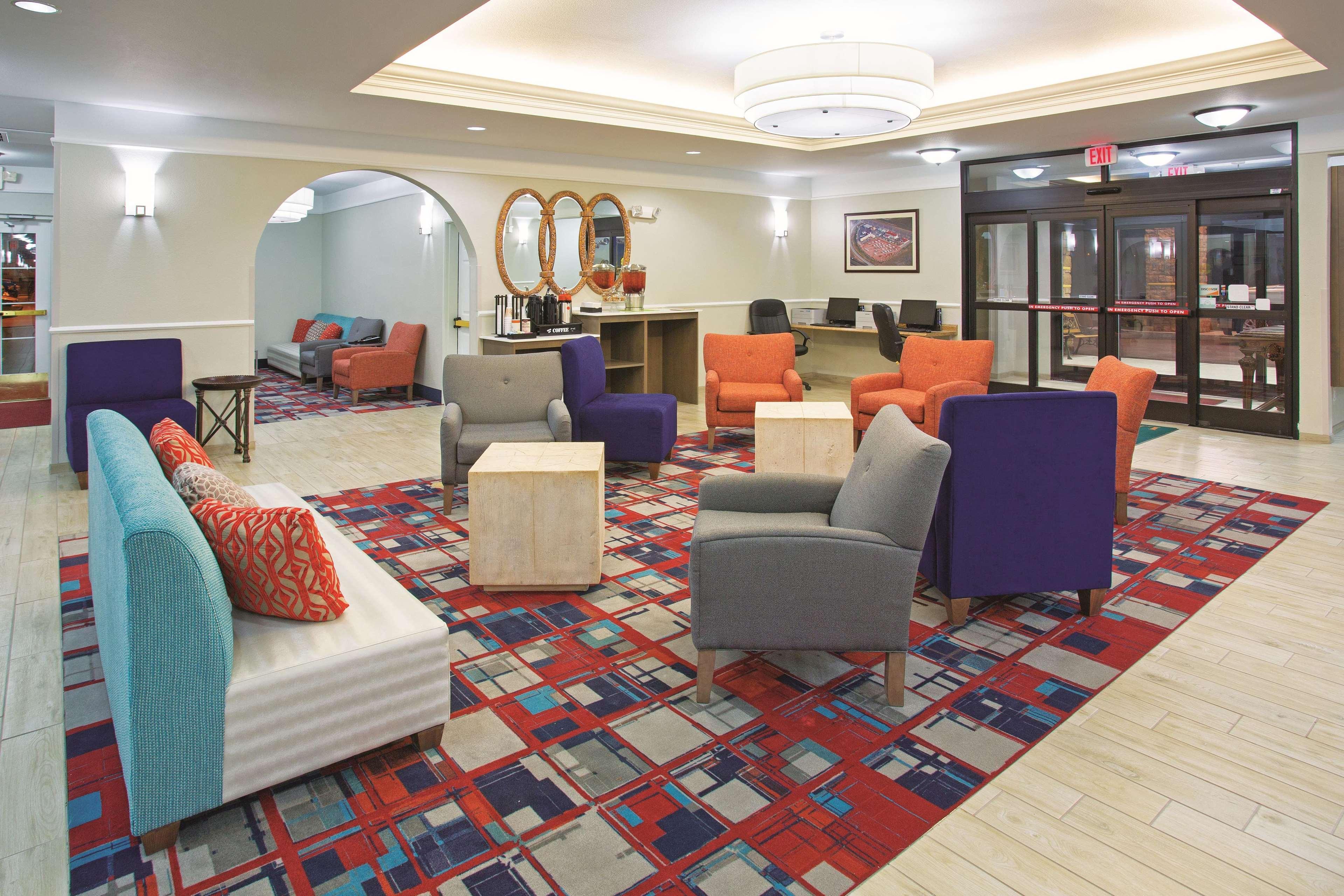 La Quinta By Wyndham Gallup Exterior photo