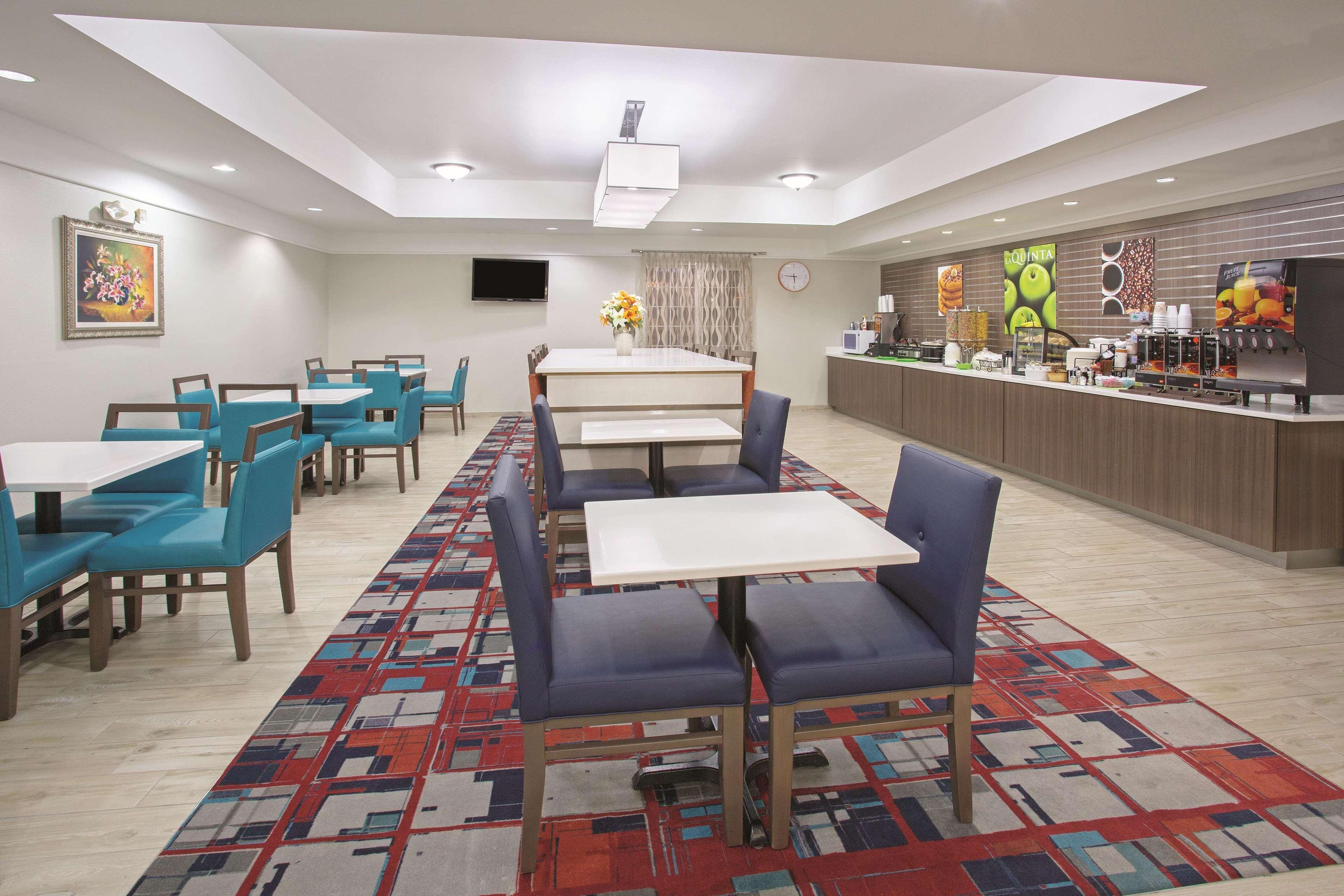 La Quinta By Wyndham Gallup Exterior photo